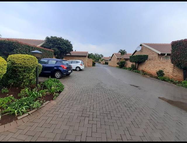 3 BEDROOM TOWNHOUSE FOR SALE IN ANNLIN